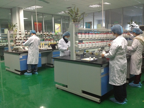 洁净室6-1.JPG 洁净室6-1.JPG